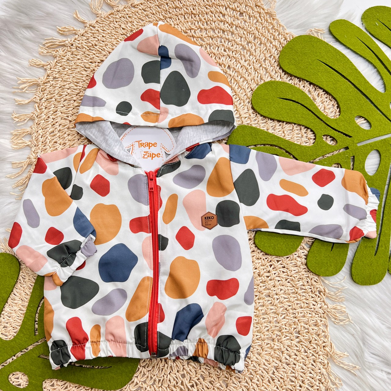  Inverno 2025 - Jaqueta Corta Vento Pedrinhas - Off White e Colorido